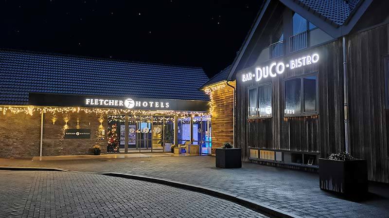Entree Fletcher Hotel-Restaurant Teugel Uden-Veghel in de winter