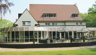 Achterkant pand Fletcher Hotel-Restaurant Dinkeloord